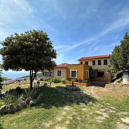 Varias Art House Kallirakhi ภายนอก รูปภาพ