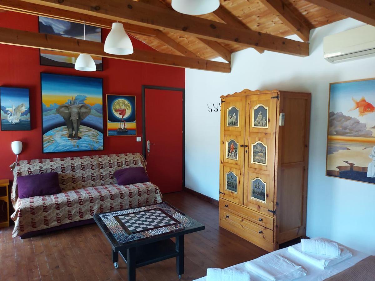 Varias Art House Kallirakhi ภายนอก รูปภาพ