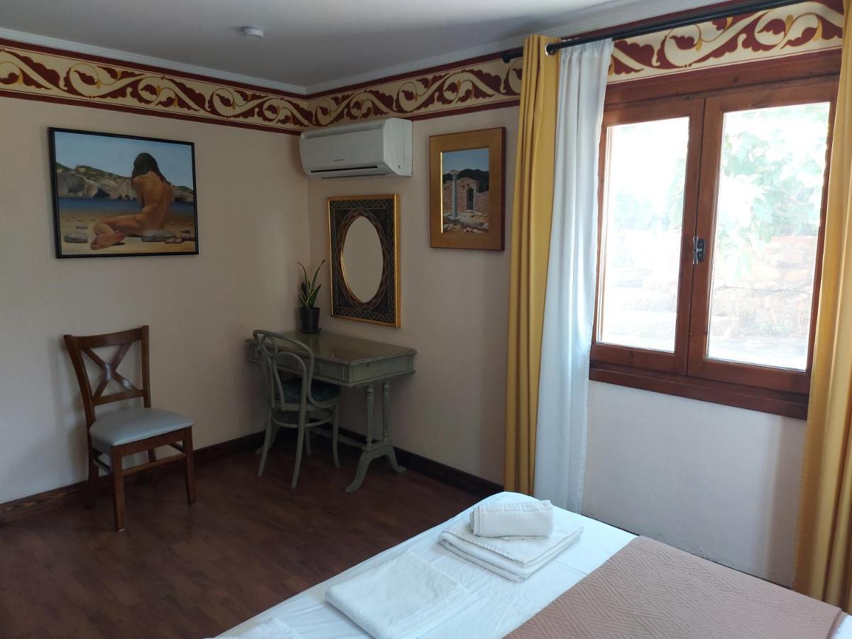 Varias Art House Kallirakhi ภายนอก รูปภาพ