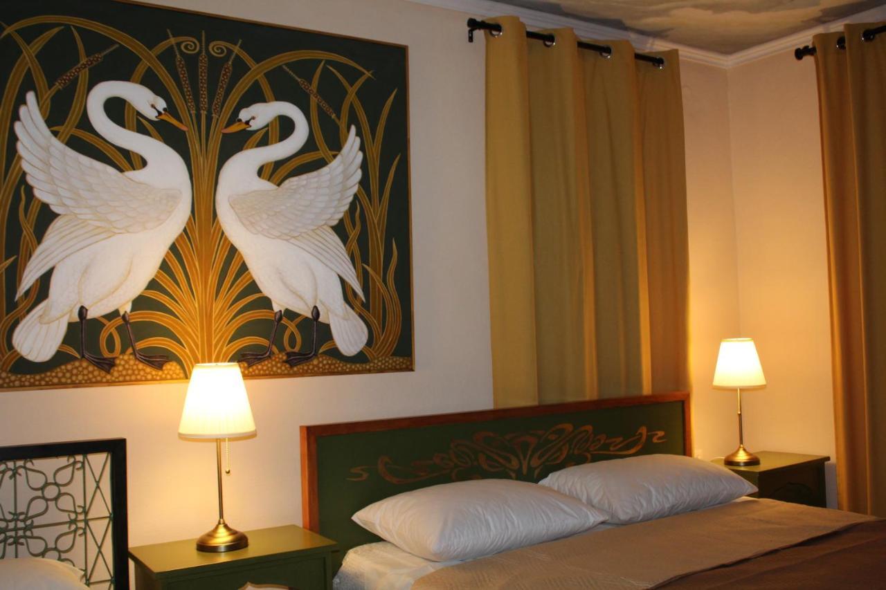 Varias Art House Kallirakhi ภายนอก รูปภาพ